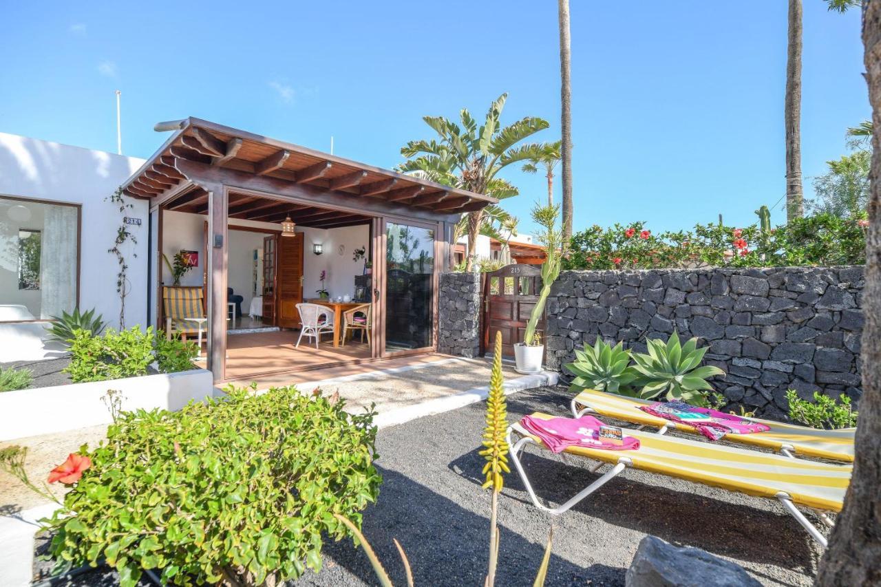 Bungalow Playa Bastian Costa Teguise Εξωτερικό φωτογραφία